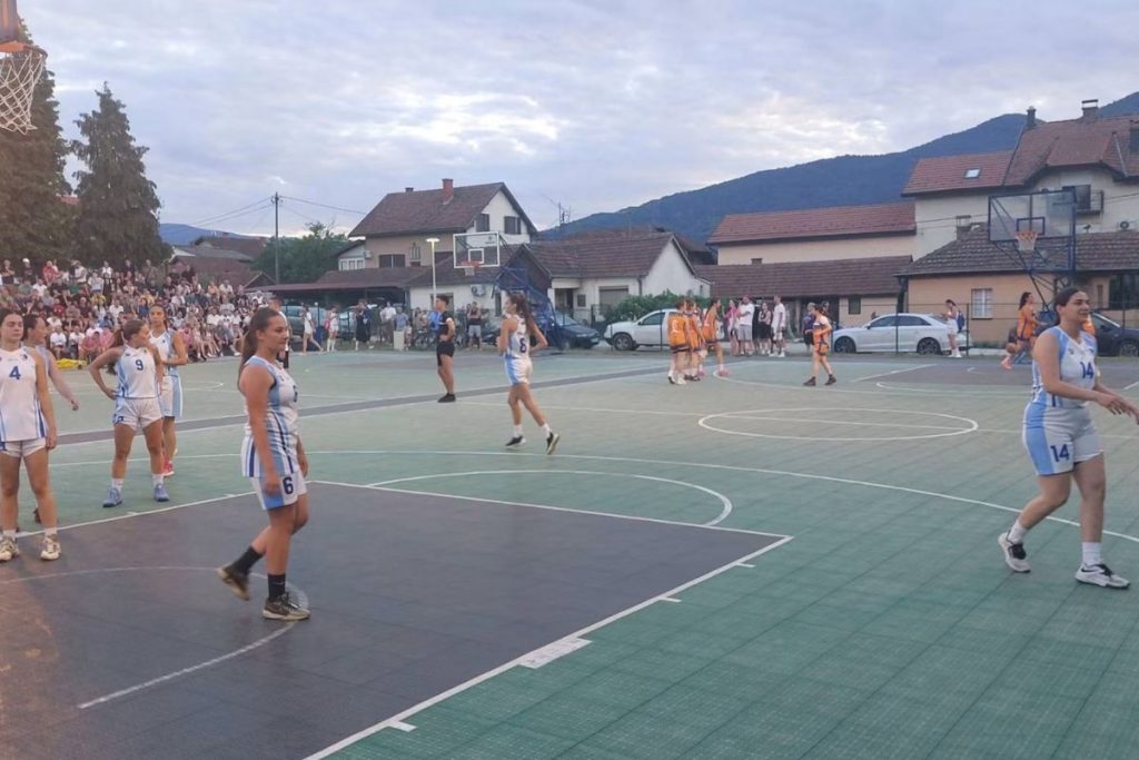 Kosarkasice osvojile zlato 1