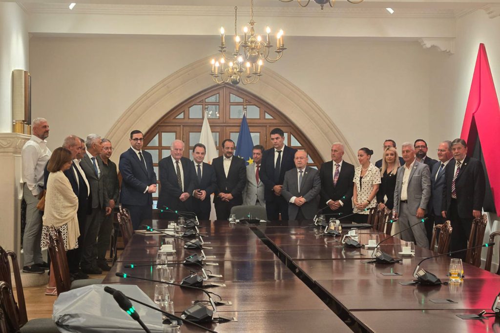 Milan Jovanović na sastanku sa predsednikom Republike Kipar Nikosom Hristodulidisom u Nikoziji.