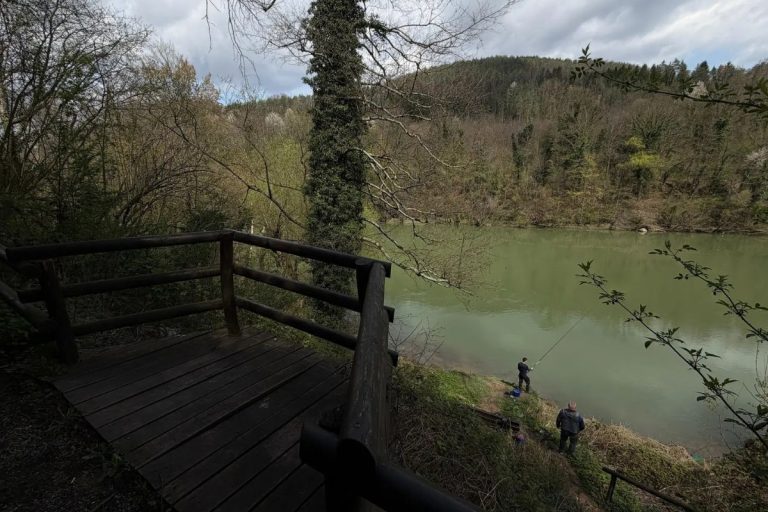 Splavarska pećina u srcu Perućca privlači sve više posetilaca