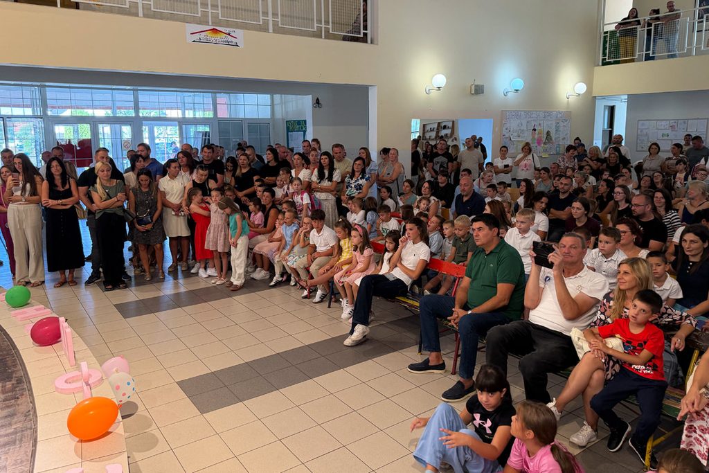 prvo skolsko zvono ljubovija 12