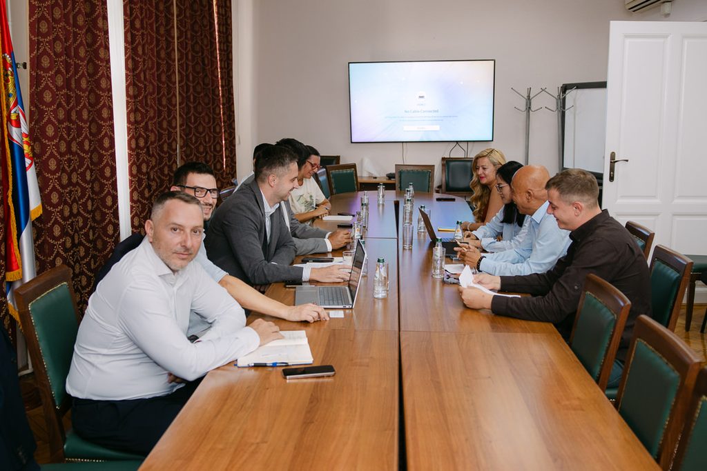 sastanak sa investitorima u Ministarstvu privrede septembar 1