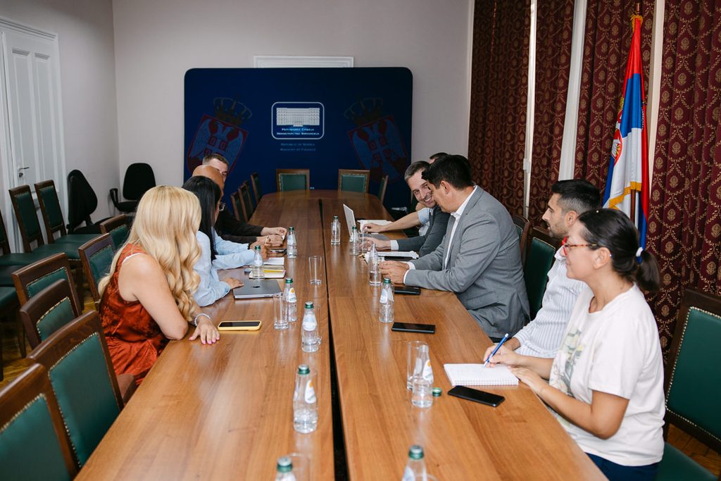 sastanak sa investitorima u Ministarstvu privrede septembar 6