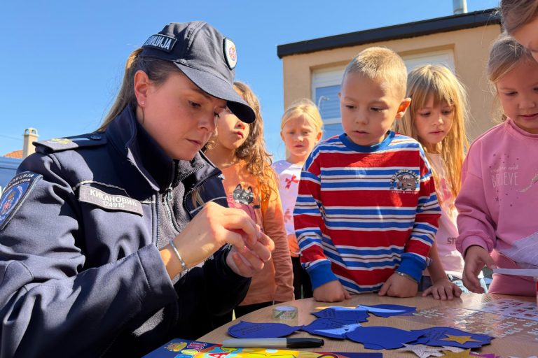 Deca iz PU „Poletarac“ tokom aktivnosti u okviru Dečje nedelje u Ljuboviji