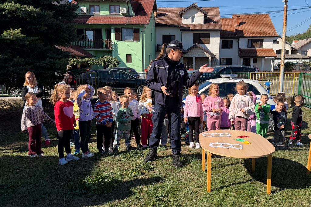 decja nedelja ljubovija policija jesenja radionica 02