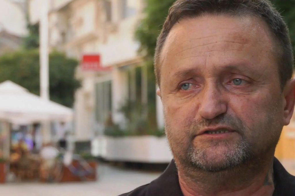 Loznica - Dragutin Pajić (62) rodom iz Jadranske Lešnice u Loznici ali i šire poznat je po svom društevnom radu, ali i po tome što je pravi medicinski fenomen.